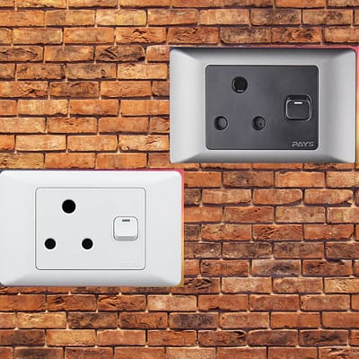 Pays 4X2 Single Plug